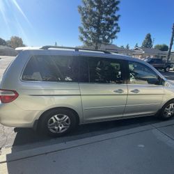 2006 Honda Odyssey 