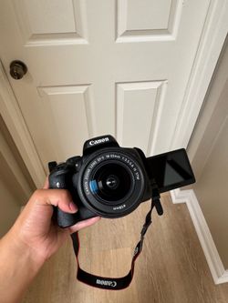 Canon EOS Rebel T6i