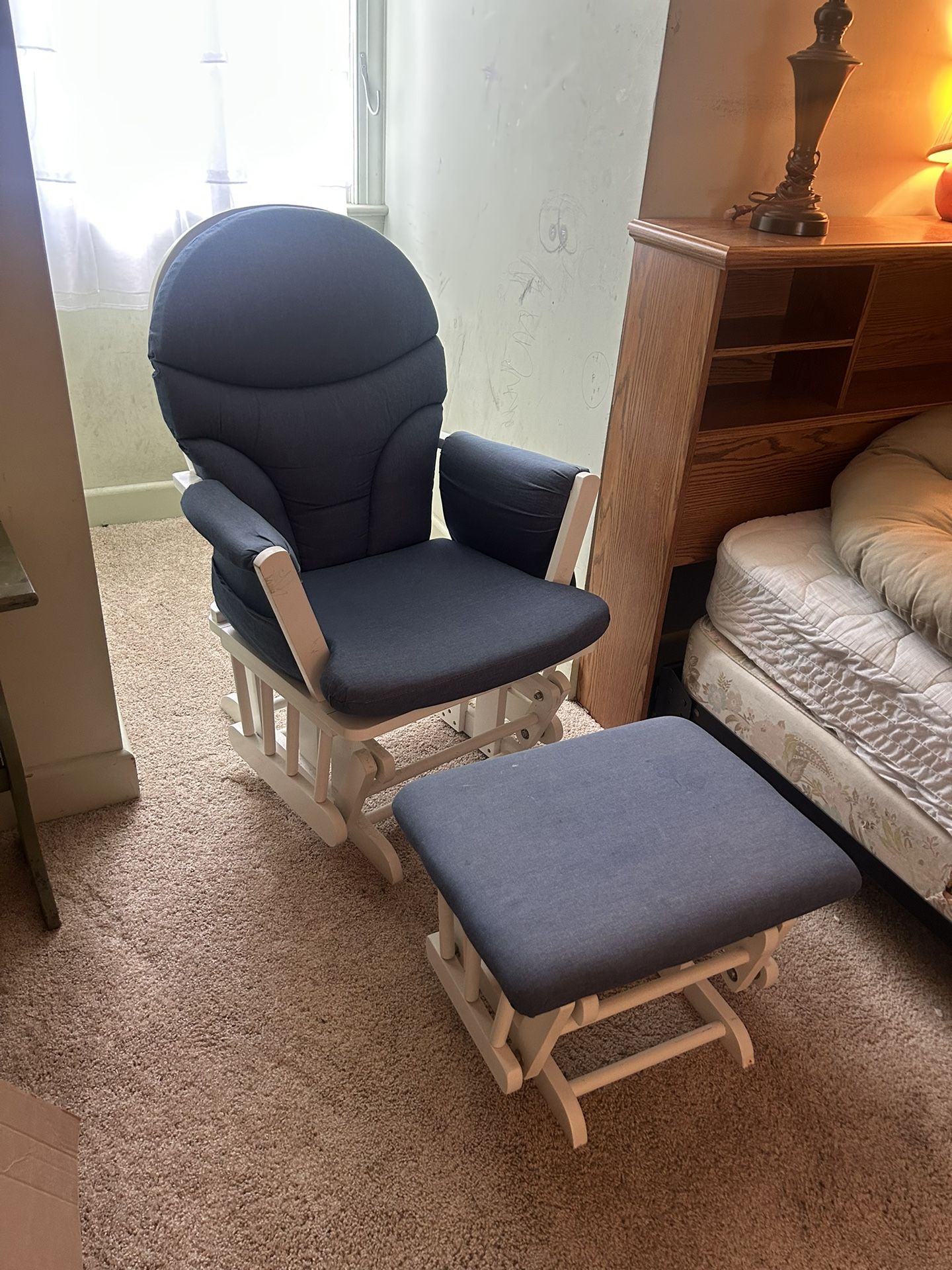 Glider Rocker And Footrest 