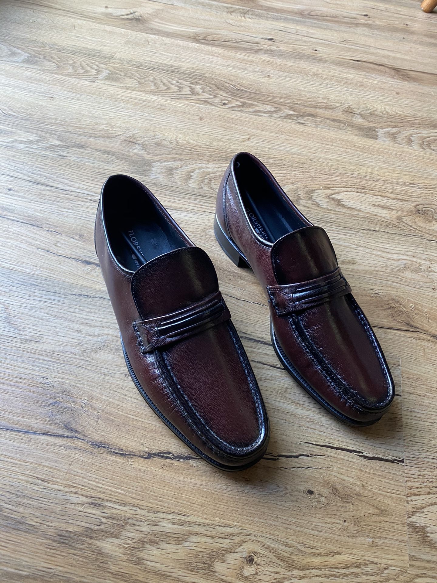 Florsheim Dress Shoes - Como Black Cherry Leather Dressy Slip On Size 9D - New in box