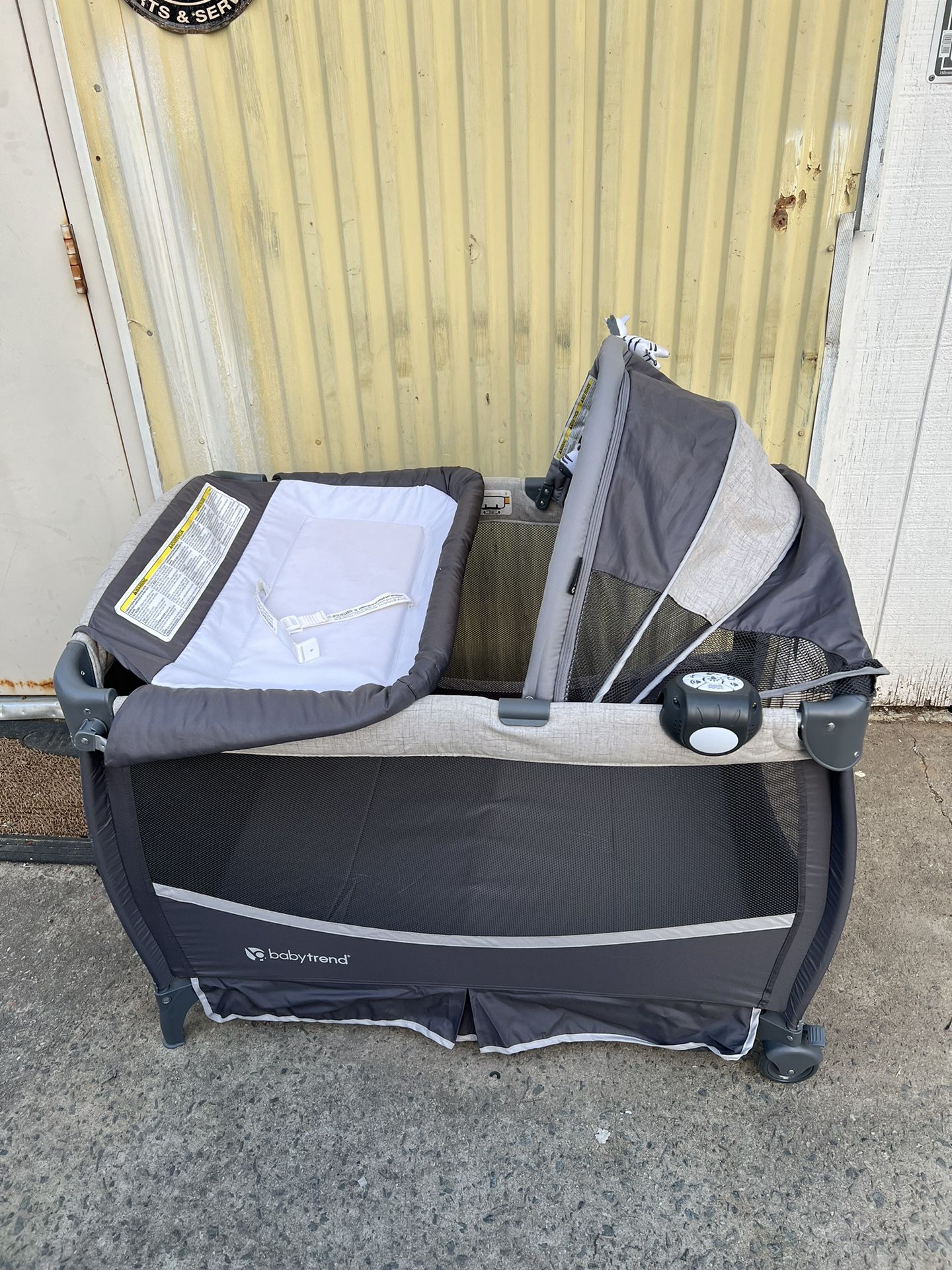 Baby trend deluxe playard bassinet