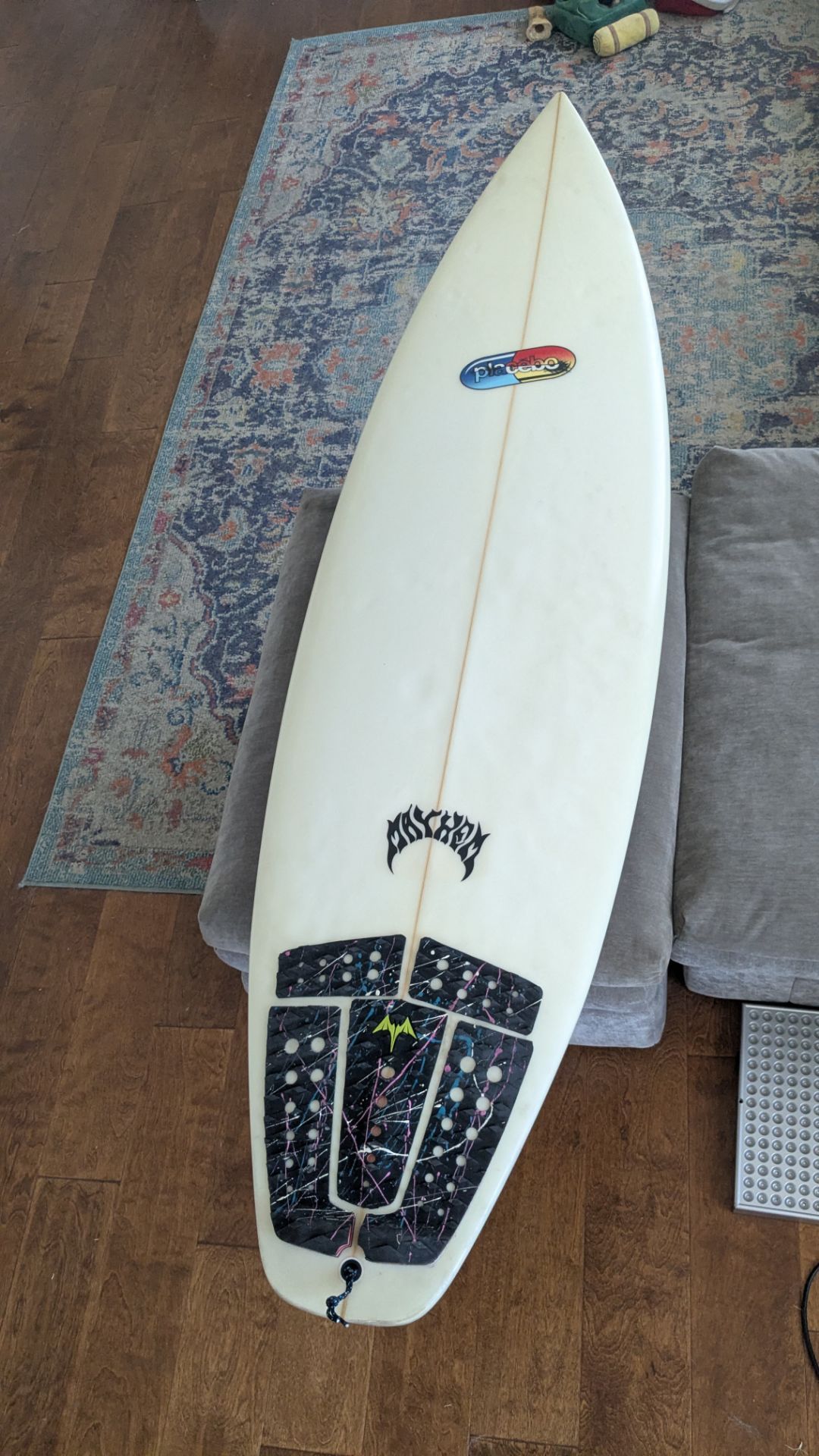 Surfboard 6'3 lost thruster rare Placebo model