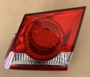 2011-2015 Chevrolet Cruz OEM RH Passenger side inner tail light assembly