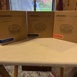 3D Printer. Pila Filament