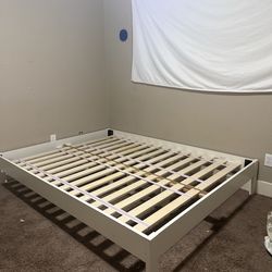 Free Bed frame