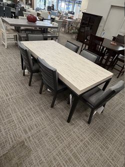 Aspen Home Zane Dining Table - Parchment White Top With Matte Black Base