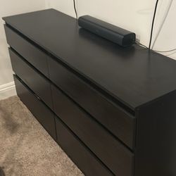 Three Pc Bedroom Set Very Nice Non Smoking 