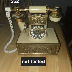 Vintage victorian rotary telephone not tested $62
Pick up in Harlingen, I live near Walmart
Antiques & Telephones 