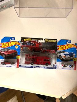 Hot Wheels Ferrari Team Transport