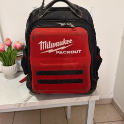 Milwaukee Pack Out Bag 