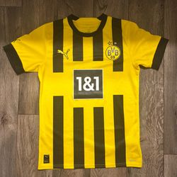 Borussia Dortmund 2022-23 Home Soccer Jersey Puma Men’s Small