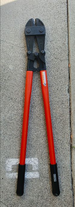 Rigid bolt cutters