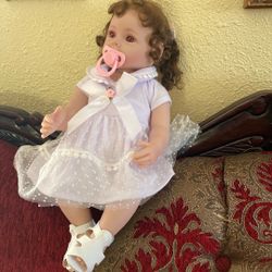 muñeca de toda de plastico