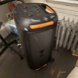 Jbl 710