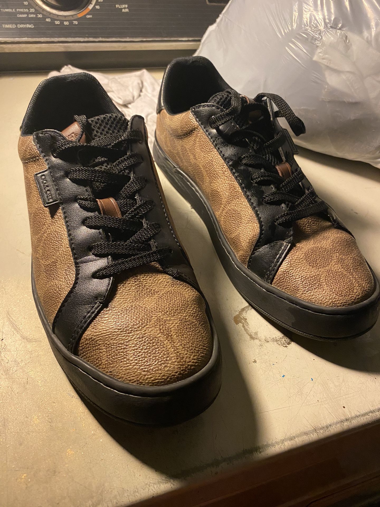 Mens Coach Shoes Size for Sale in Los Angeles, CA - OfferUp Mens Coach Shoes Size for Sale in Los Angeles, CA - OfferUp