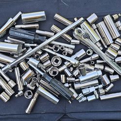 USA CRAFTSMAN TOOL SOCKET SET LIKE NEW