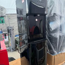 Black Water Dispenser 