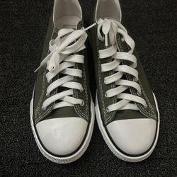 Olive Converse Sz 9