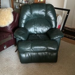 Recliner / Rocker Chair