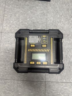 CAT 1750A Jump Starter w/ Air Compressor & Power Station – Great Condition 