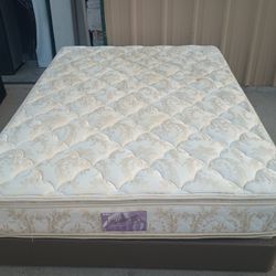 Queen Mattress And Box Spring 