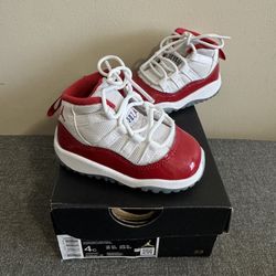 Jordan 11 Retro - White & Varsity Red - Size 4c