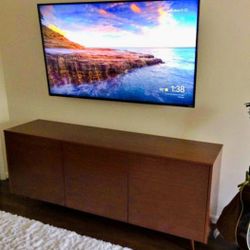 45' Samsung Smart TV With Legs+Remote 