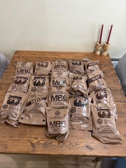New 17 Genuine US Military MRE Meals Ready to Eat – Sealed – Assorted Menus