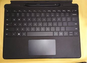 Microsoft Surface Pro Keyboard (1864) with Slim Pen 2 (1962) 8X6-00214