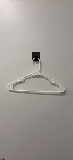 40x Plastic Hangers