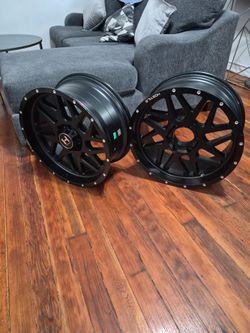 VENDO RINES 20X10 A BUEN PRECIO,, TENGO LOS4  PREGUNTE,,,,
