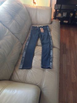 Levi's 502 Jean's for Girls Size 10. New With Tags.