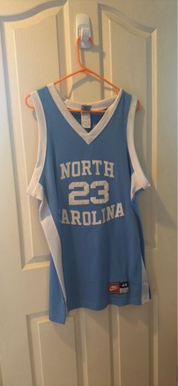 Vintage Nike North Carolina #23 Jordan Basketball Jersey Size 44