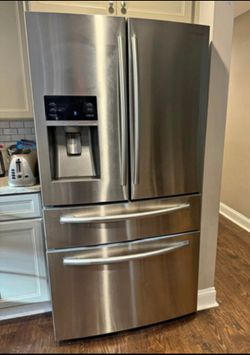 REFRIGERATOR