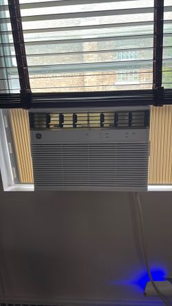 Window AC unit.