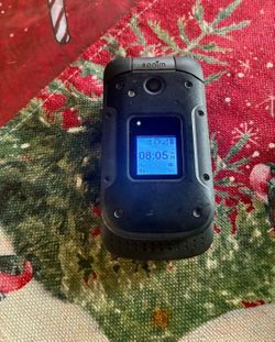 Sonim XP3 XP3800 4G LTE 8GB Rugged Flip Phone