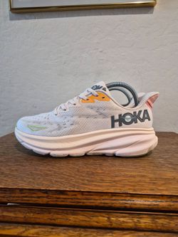 HOKA One One Clifton 9 Athletic Running Shoes 
Women's Size US 8B