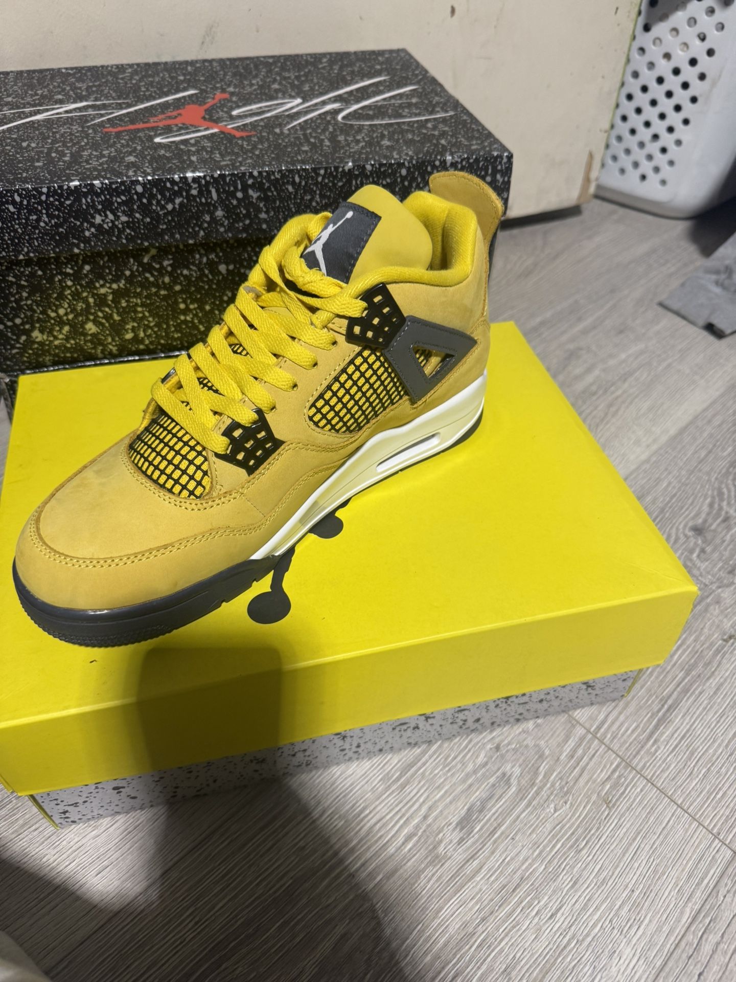 Jordan 4 Yellow Lightning $250