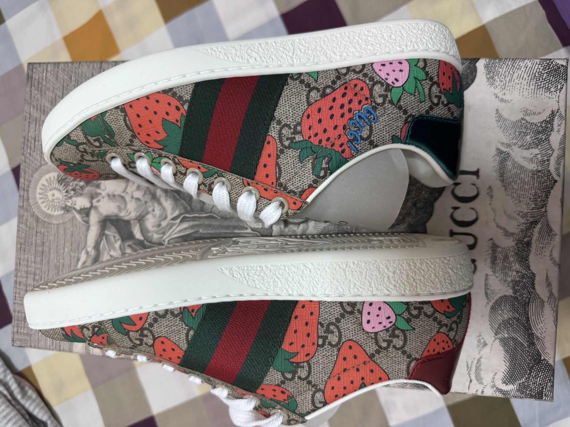 GG Supreme Monogram Strawberry Web Womens Ace Sneakers 34.5 Beige Multicolor Red