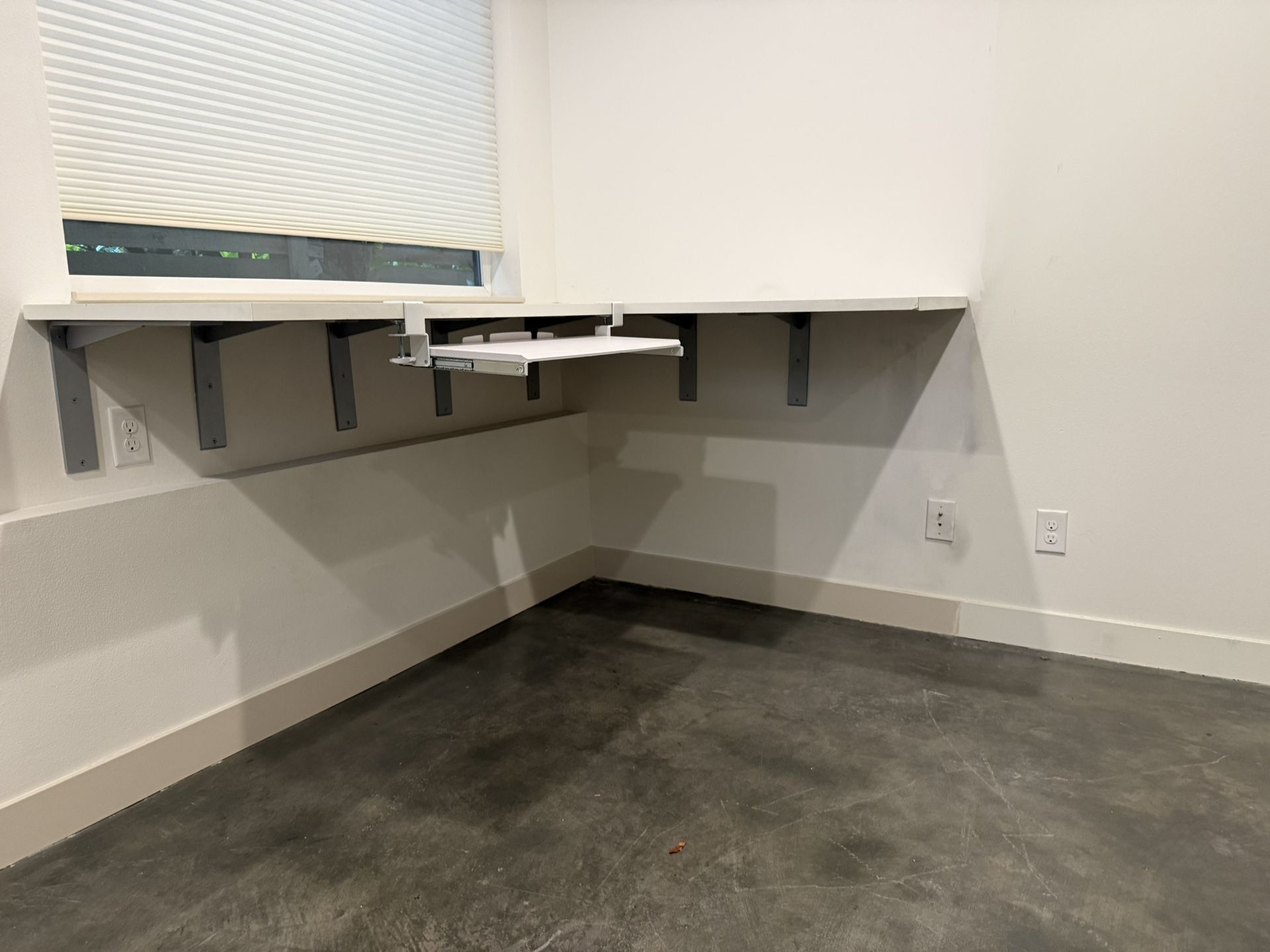 Wall Mounted Work Station - Modern