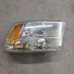 2009 to 2018 Ram 1500 Passenger Headlight