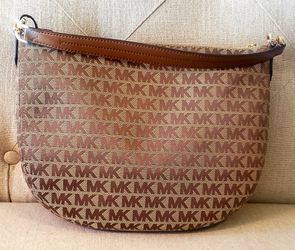 Brand new Michael Kors Bedford Hobo Bag