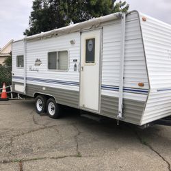 2005 24” Travel Trailer 