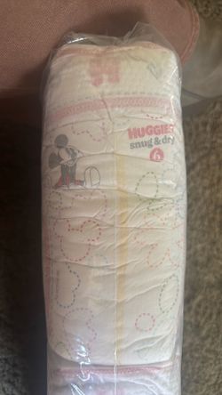 Size 6 Diapers Huggies Snug & Dry