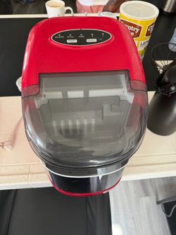 Ice maker
