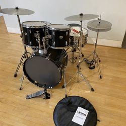 Silvertone Complete Drum Set 22 12 13 16 14”  new quiet Cymbals Stands Hihat throne $300 Cash In  Upland  91784 good Condition Sticks Key cymbal bag P