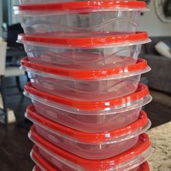 Meal prep Tupperware