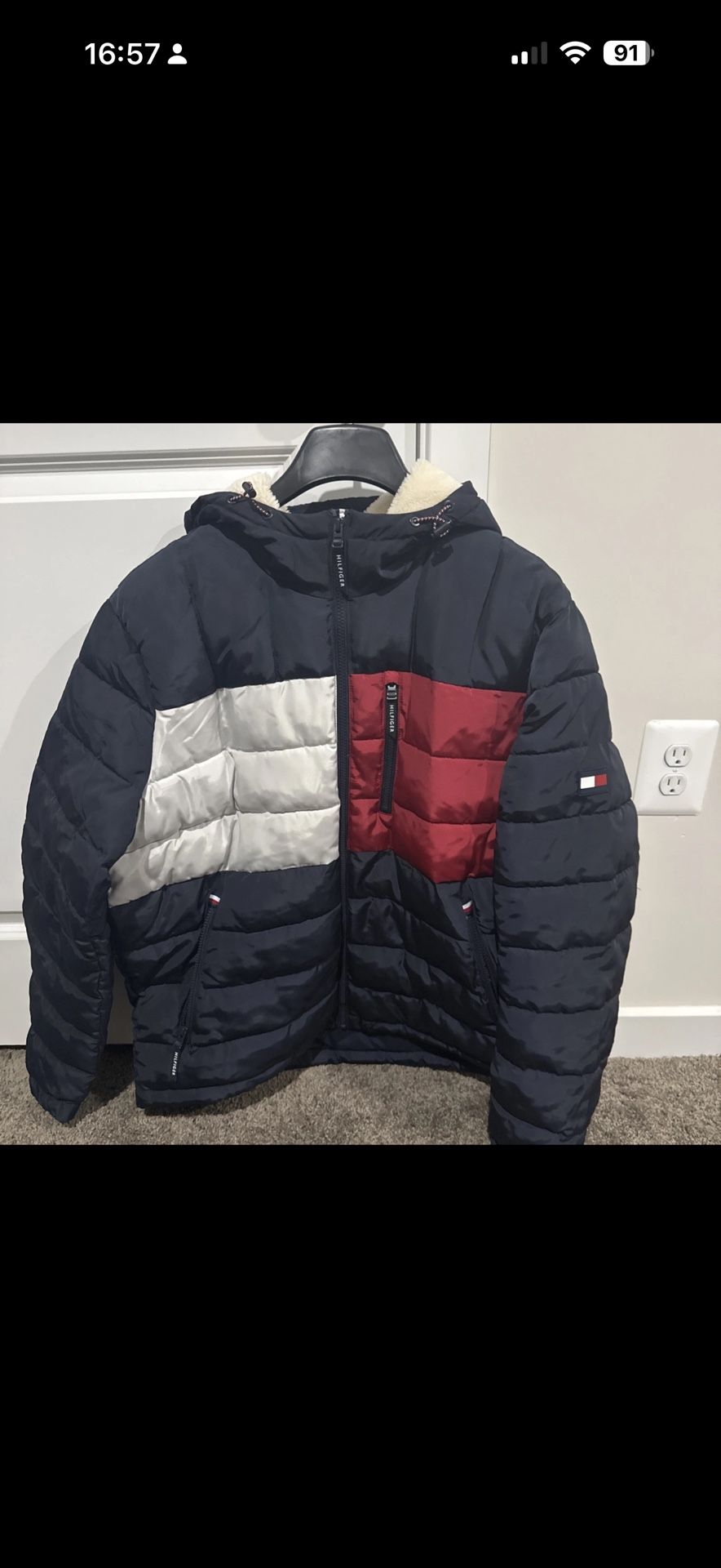 Tommy Hilfiger Men's Midweight Sherpa Lined Hooded Water Resistant Puffer Jacket