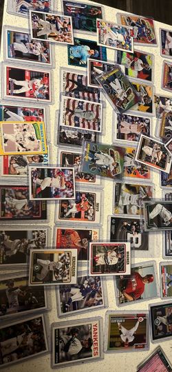Mlb, Nfl, Wwe cards !!