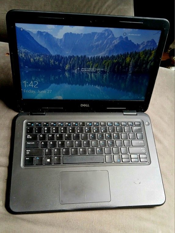 Dell Latitude 3310 13.3" i5-8265U 1.6 Ghz 8 GB / 256 GB Windows 11 Pro FAST